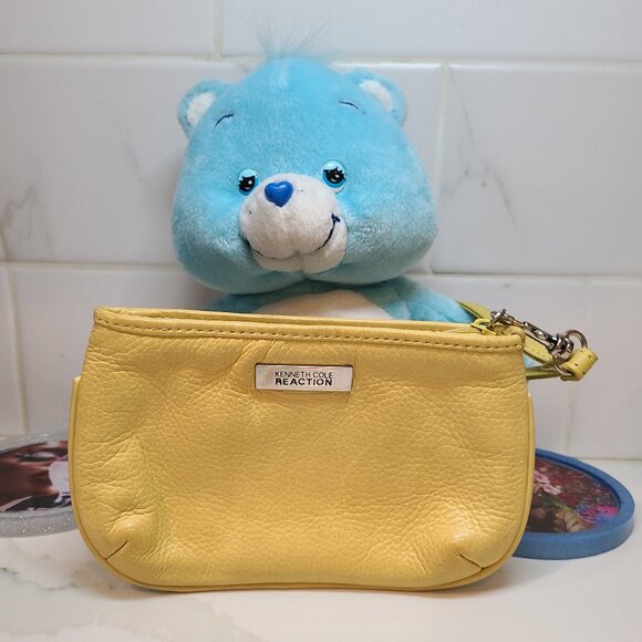 Kenneth Cole Reaction leather zippered pouch wristlet fully renewed